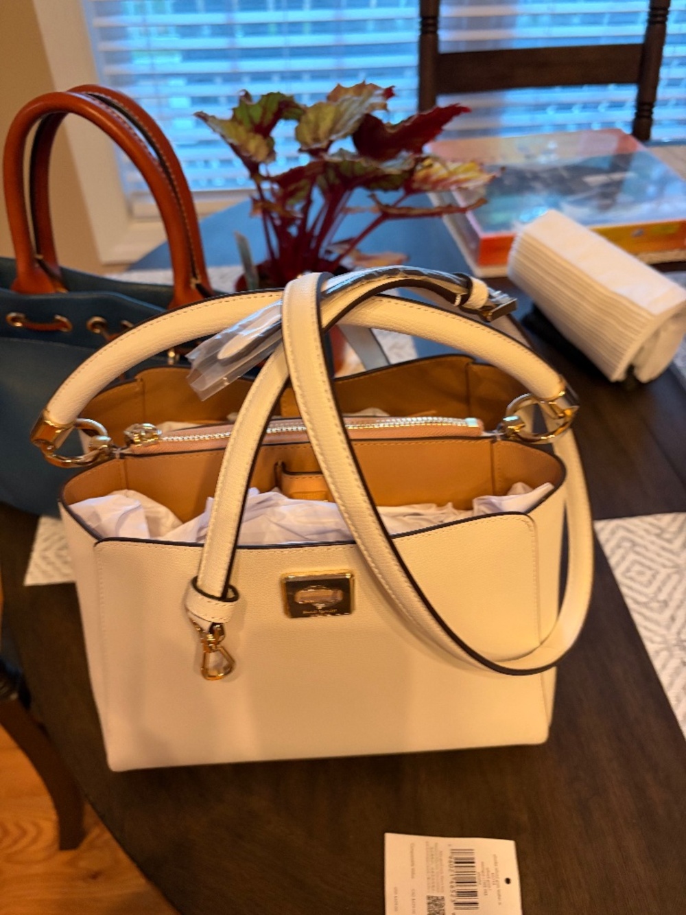 PHOEBE MEDIUM TOP HANDLE SATCHEL Color: Meringue